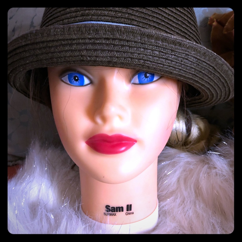 All styles of hat one size fits all